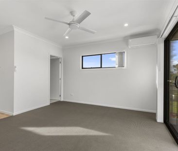 NEAR NEW OVERSIZED FURNISHED STUDIO UNIT! - Photo 1