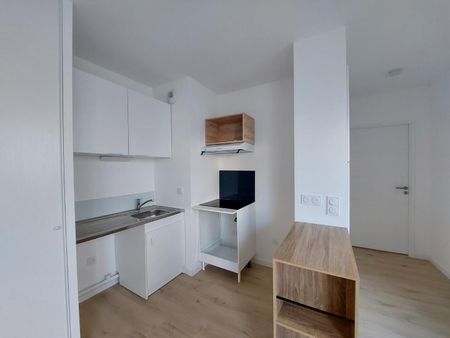 location Appartement T2 DE 39.95m² À ROUEN - Photo 2