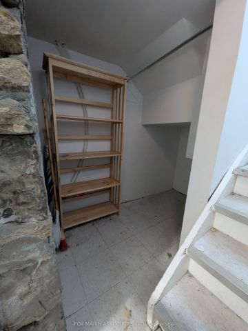 751 Markham Street #Basement - Photo 4