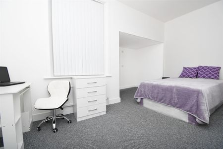 1 bed house share to rent in Berry Street, Burnley, BB11 - Photo 2