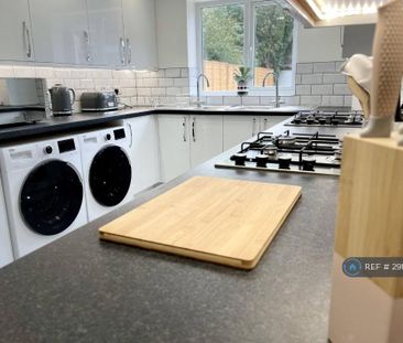 1 bedroom in a house share to rent - Photo 5