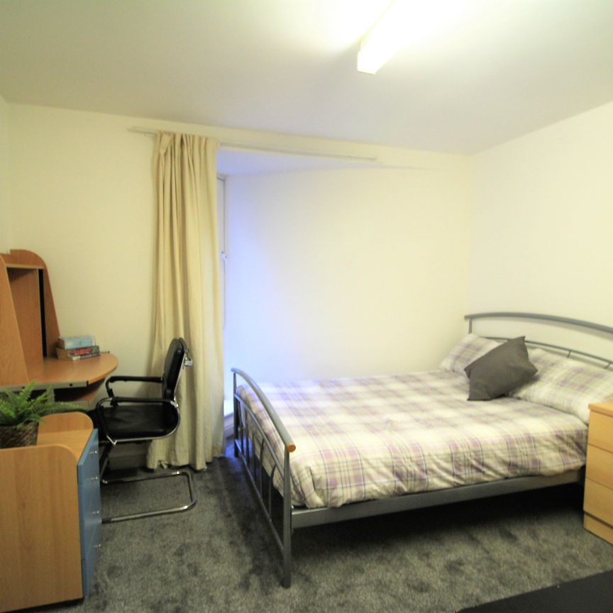 Flat 20, Samara Plaza, LS2 9DU, Leeds - Photo 1