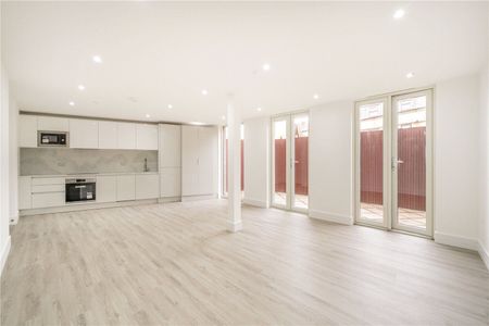 Greenwich High Road, Greenwich, SE10 - Photo 3