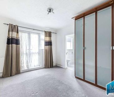 Randall Court, Page Street, London, NW7 - Photo 4