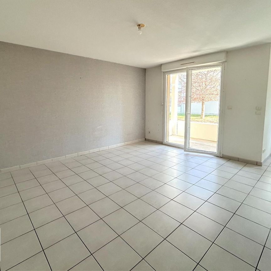 Location Appartement 2 pièces 48m² CAUSSADE 82300 - Photo 1