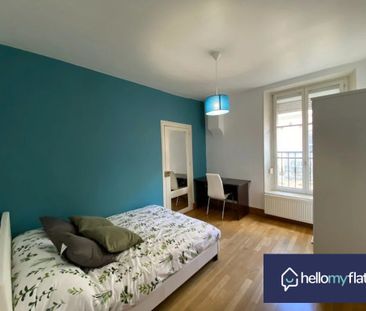 Location Appartement 4 pièces 86m² CHARLEVILLE MEZIERES 08000 - Photo 4