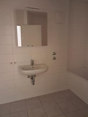 Rudolfstraße 24/5/DG: Hübsche 2-Zimmerwohnung 57,78m2 mit Blick zum Schlossberg, ablösefreie Küche, 5.Liftstock! - Photo 1