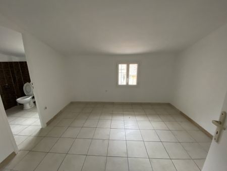 Location Appartement 2 pièces 46m² LA VALETTE DU VAR 83160 - Photo 5