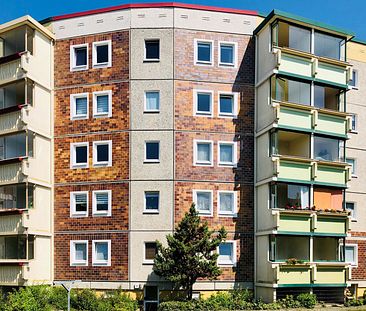 Wir sanieren für Sie! 2-Zimmer-Wohnung mit Balkonverglasung in Rostock-Toitenwinkel - Photo 1