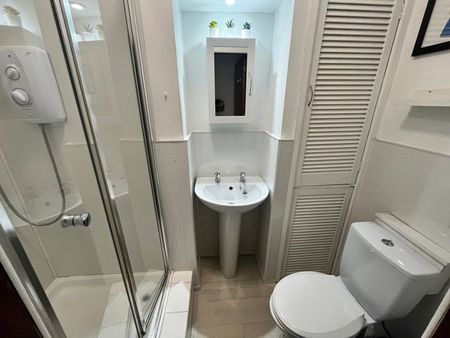 2D Fraser Street, AB25 3XS, Aberdeen - Photo 5