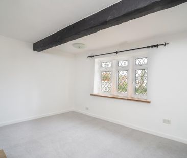 2 bedroom detached bungalow to rent - Photo 2