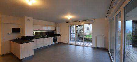 Location Appartement 3 pièces 67m² EVIAN LES BAINS 74500 - Photo 4