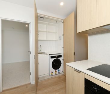 Modern Living in Boulevard! - Photo 6