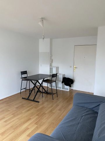 T2 – MEUBLÉ – VITRY-SUR-SEINE – 40,80 m² - PARKING - Photo 2