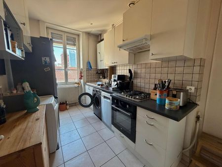 Location Appartement 6 pièces 160m² LYON 6ème - Photo 2