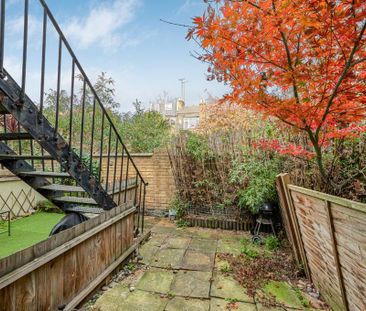 2 bedroom flat to rent - Photo 2