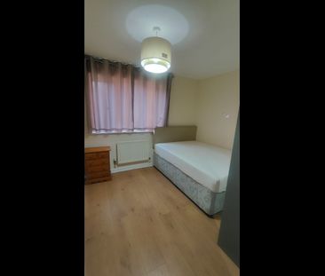 2 Bed Flat, Temple Place, RG1 - Photo 3