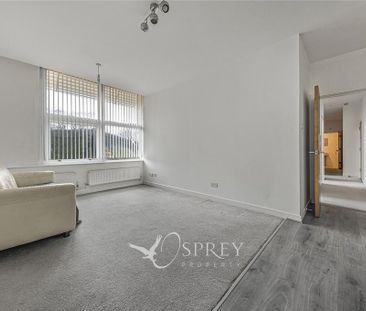 3 bedroom flat to rent - Photo 3