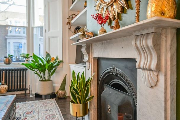 4 bedroom end of terrace house to rent - Photo 1