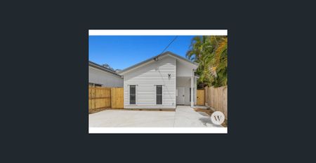 New, Fully Furnished Apartments - Photo 3