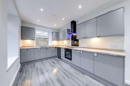 Burnley Road East, Waterfoot, Rossendale, BB4 - Photo 2