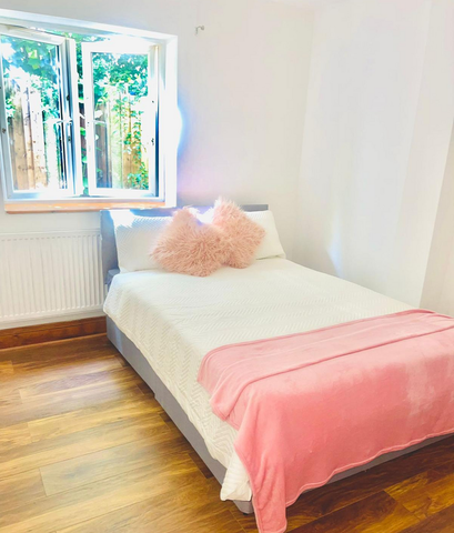 1 bedroom in a house share to rent - Photo 2