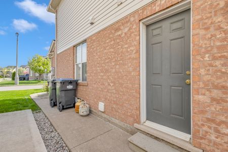 For Lease - 34 Tawnie (Lower) Crescent, Brampton, Ontario - Photo 5