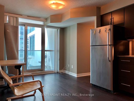 For Lease - 33 Bay Street Unit# 1005, Toronto, Ontario - Photo 1