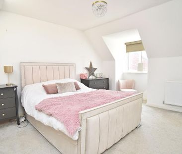 4 bedroom detached house to rent - Photo 6