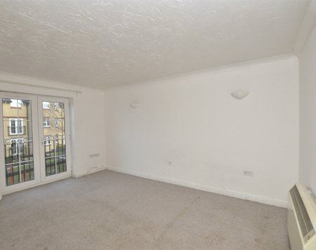 Arthurs Close, Emersons Green, Bristol, Gloucestershire, BS16 - Photo 5