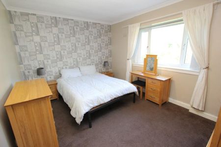 3 bedroom apartment to rent - Photo 5