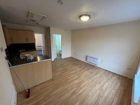 1 bedroom flat to rent - Photo 1