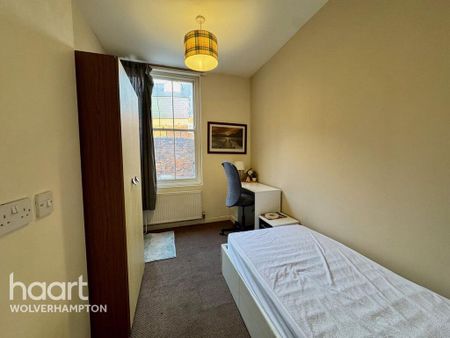 1 bedroom in a flat share to rent - Photo 5