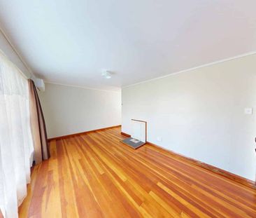 Levin - 3 Bedrooms - Photo 3