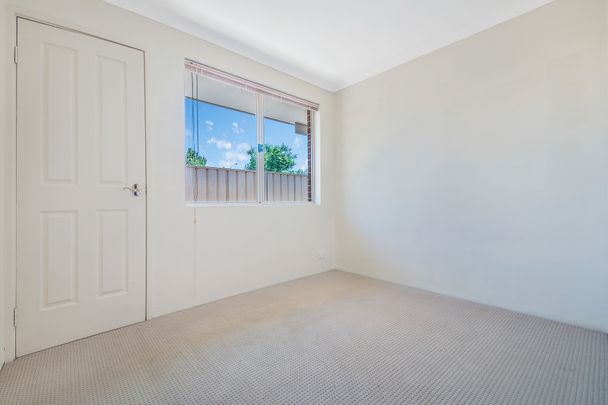 22 TRITONIA RISE, Thornlie WA 6108 - House For Rent | Domain - Photo 1