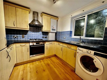 2 bedroom apartment to rent - Photo 4