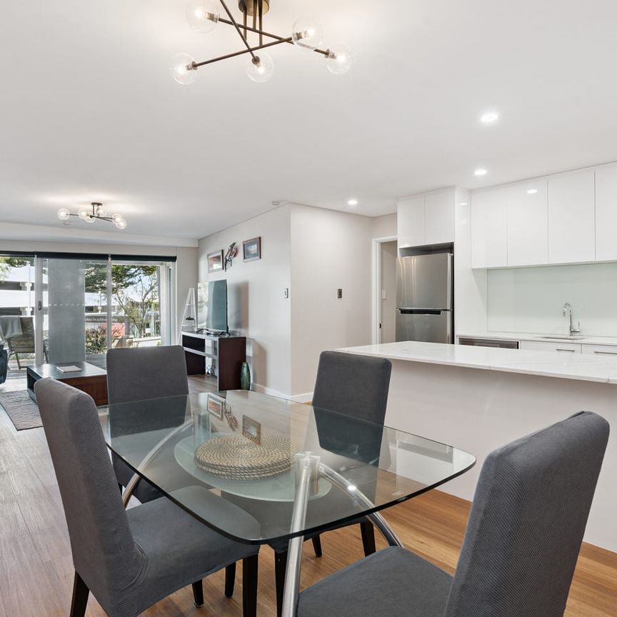 The only 1 bedroom apartment in complex - Photo 1