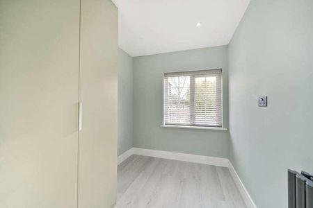 Yeomans Mews, Whitton, TW7 - Photo 3