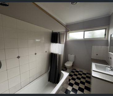 Comfortable Living in the West End - Photo 5