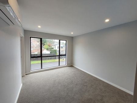 Exceptional 3-Level 4-Bedroom townhouse in Double Grammar Zone! - Photo 4