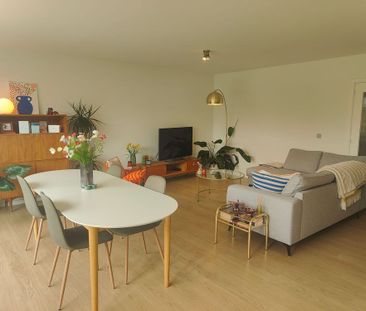 Appartement met 2 slaapkamers en garage te Sint-Andries - Photo 2