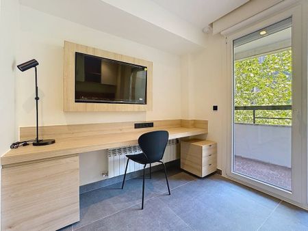 Calle Cuatro Amigos, Madrid, Community of Madrid 28029 - Photo 4