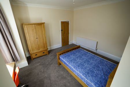 Room in a Shared House, Bernard Street, SO14 - Photo 4