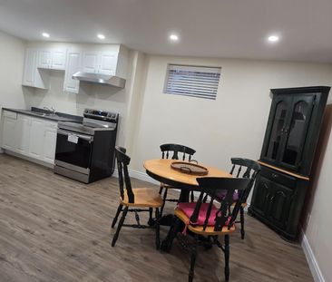 For Lease - 957 Sonoma Court, Mississauga, Ontario - Photo 3