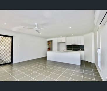 14 Broadaxe Street, Spring Mountain, Qld 4300 - Photo 2