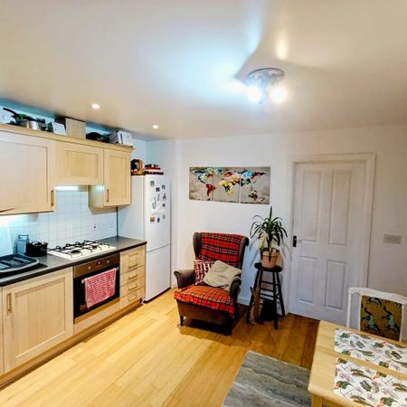 Room in a Shared Flat, Barking, IG11 - Photo 3