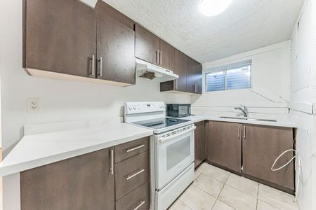 For Lease - 22 Hazelglen Court, Brampton, Ontario - Photo 4