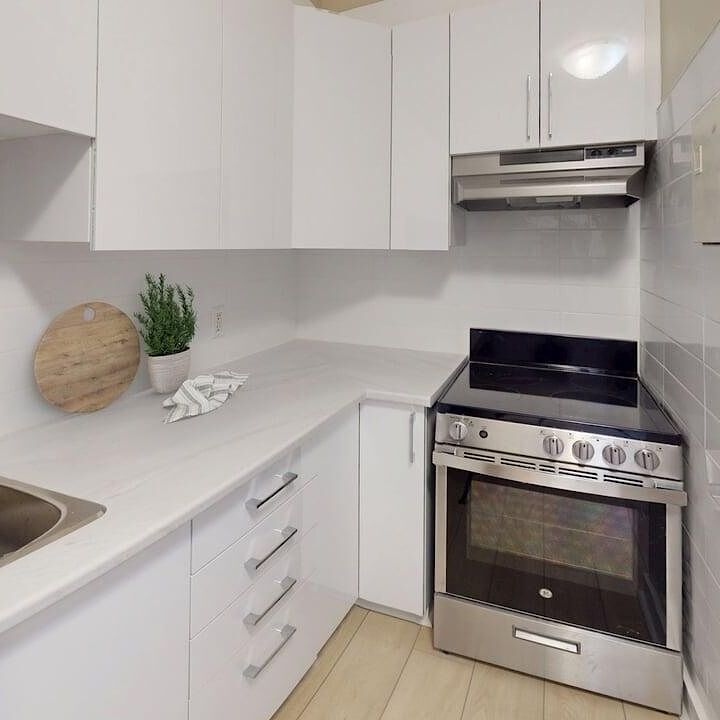 1030-1040 Hollington Street, Carlington, Ottawa, ON - Photo 1