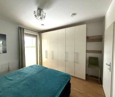 Neuwertige 2-Zimmer Wohnung mit Terrasser, Garten und Parkplatz - Photo 4