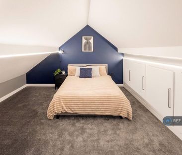 1 bedroom in a house share to rent - Photo 4